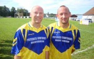 IL NE LEUR MANQUE QUE LE BOB...