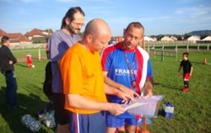 TRÊVE DE PLAISANTERIE...