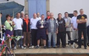 REMISE DE RECOMPENSES BIEN SUIVIE...