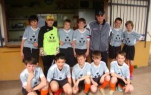 LA COUPE EST PRESQUE PLEINE...