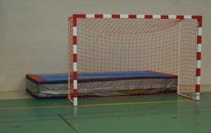 ELLES SONT ENCORE EN TÊTE...