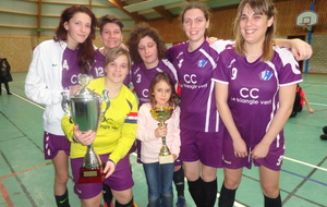 UN PREMIER TOURNOI EN SALLE SENIORS F...