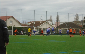 DEUX DEFAITES MALVENUES...