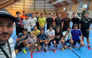 PREMIERS PAS EN FUTSAL...