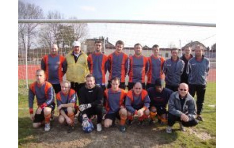 LA RESERVE S'INCLINE...