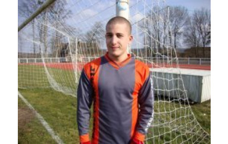 DECUS MAIS PAS ABATTUS...