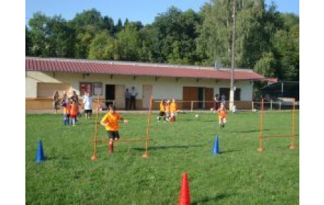 LES U11 (A) DU FCPM S'IMPOSENT A VALDOIE...