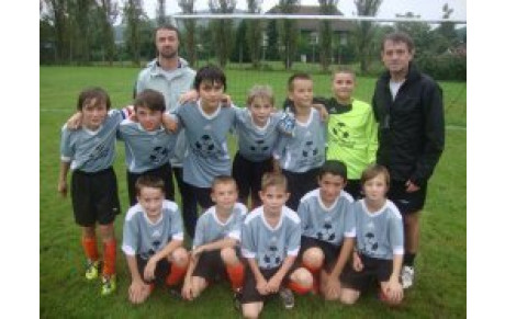 LES U13 (B) AU DESSUS DU LOT...