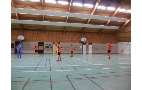 ON A FRÔLE LE RIDICULE...