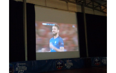 DIFFUSION DE FRANCE / SUISSE, A PLANCHER-BAS...