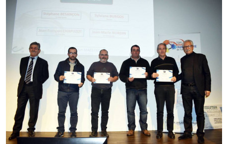 UNE RECOMPENSE POUR LE PRESIDENT ! 