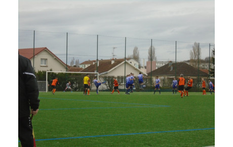 DEUX DEFAITES MALVENUES...