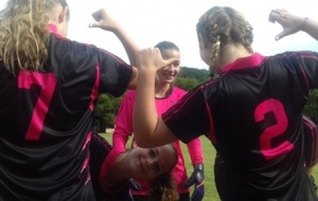 SEANCE DECOUVERTE DU FOOT FEMININ...