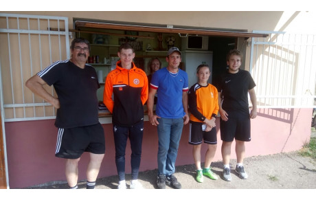 UN JOYEUX PLATEAU U9G AU STADE DE CHAMPAGNEY...