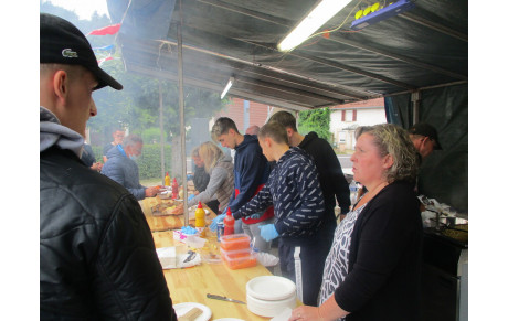 BUVETTE DU FCPM POUR LE TOUR DE FRANCE...