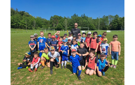 MAXENCE PREVOT A CHAMPAGNEY...