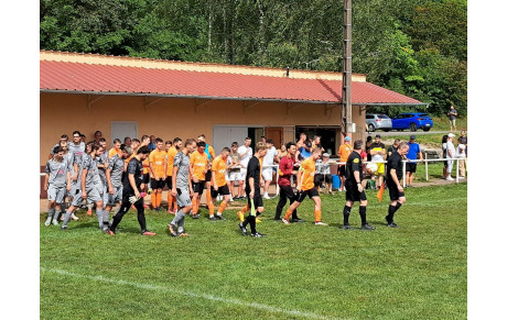 CE DIMANCHE, TOUTES ET TOUS AU STADE DE CHAMPAGNEY...