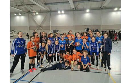 RETOUR SUR LES DEUX PREMIERS TOURNOIS EN SALLE FEMININS DU FC PAYS MINIER...