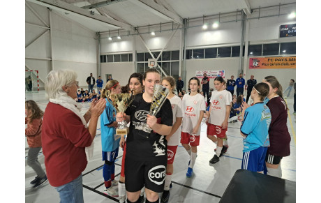 CLAP DE FIN DES TOURNOIS FEMININS, AVEC LE TOURNOI U15F...