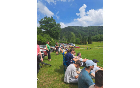 BELLE AFFLUENCE AU STADE DE PLANCHER...